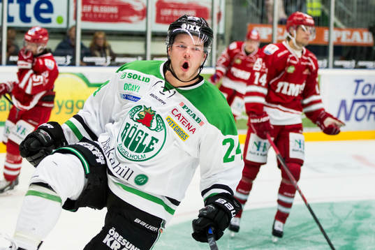 Rögles Peter LeBlanc jublar