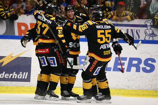 Skellefteås Pär Lindholm jublar