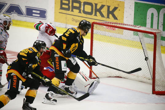 Skellefteås Axel Holmström gör mål