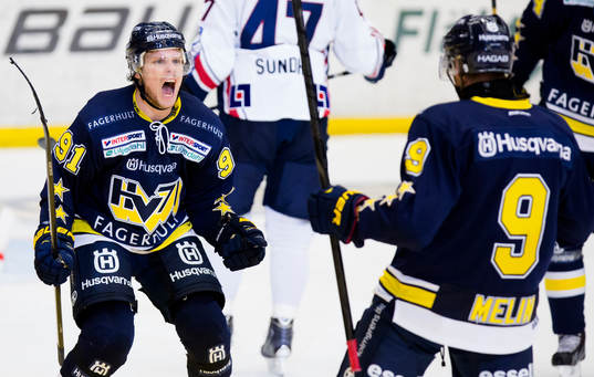 s Andreas Jämtin och HV71:s Björn Melin jublar
