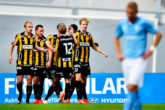 Häckens Samuel Gustafson jublar