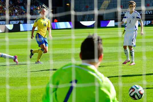 Sveriges Lina Nilsson gör 1-0