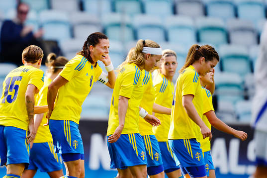 Sveriges Lotta Schelin jublar