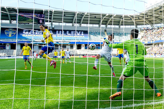 Bläddra bland fler bilder av Fotboll, Dam, VM-kval, Sverige - Bosnien