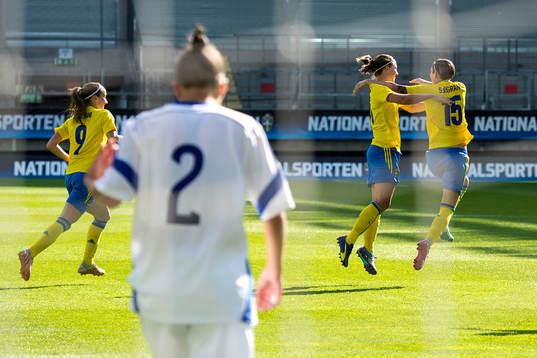 Sverige jublar