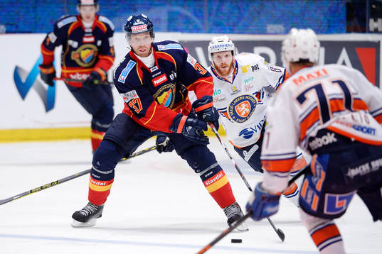 Djurgårdens Mikael Samuelsson