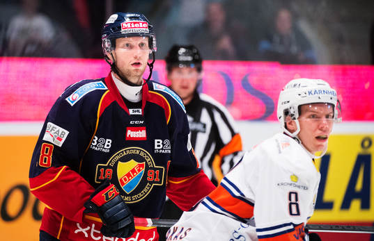 Djurgårdens Michael Holmqvist och Växjös Ville Varakas