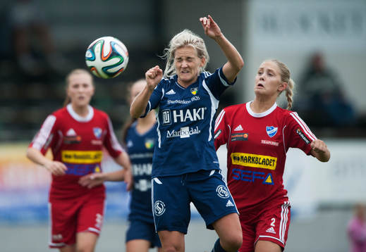 FC Hessleholms Rebecca Larsson i matchen i damernas