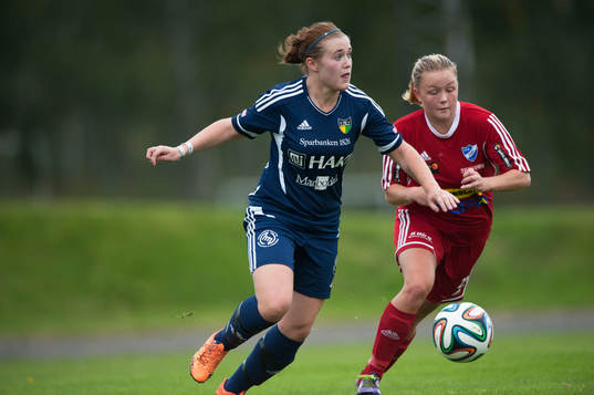 FC Hessleholms Julia Lennartsson i matchen i damernas