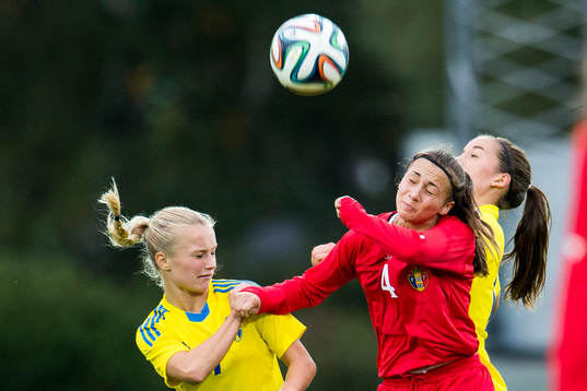 Sveriges Tove Almqvist och Anna Klara Ellen Oskarsson