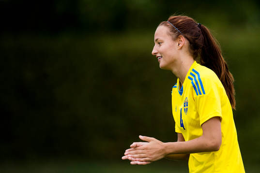 Sveriges Nathalie Björn jublar