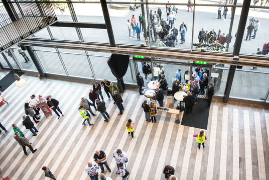 Entrén till Gavlerinken före ishockeymatchen i SHL mellan