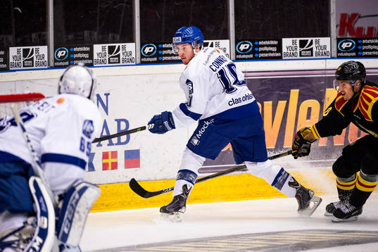 Leksands Brian Connelly blir jagad utav Brynäs Anton