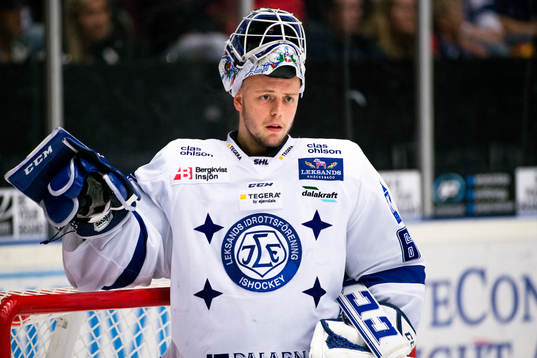 Leksands målvakt Oscar Alsenfelt deppar