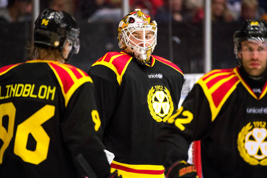 Brynäs målvakt Felix Sandström