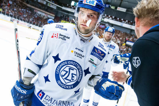 Leksands Kevin Kapstad jublar
