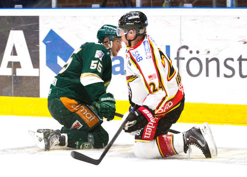 Färjestads Ole-Kristian Tollefsen och Luleås Cam Abbott