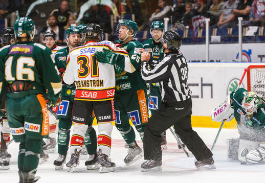 Luleås Jonathan Granström och Färjestads Ole-Kristian