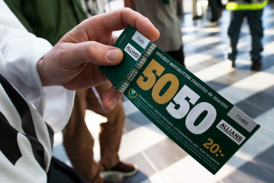 5050-lotts försäljning före ishockeymatchen i SHL mellan