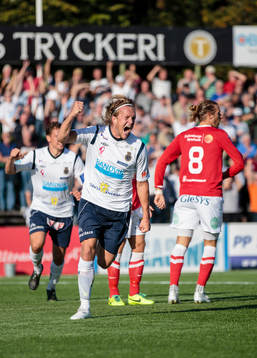 Gefles Anders Bååth firar 1-1 kvitteringen