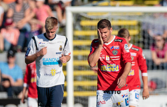 Falkenbergs Stefan Rodevåg ser deppig ut