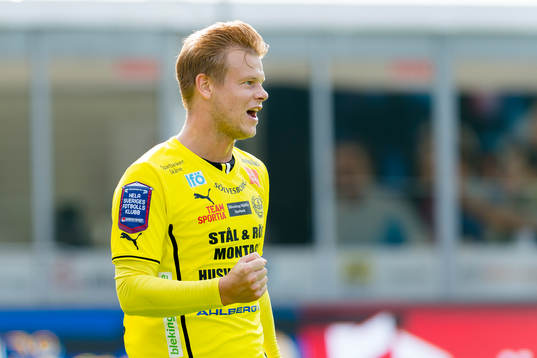 Mjällbys David Löfquist jublar