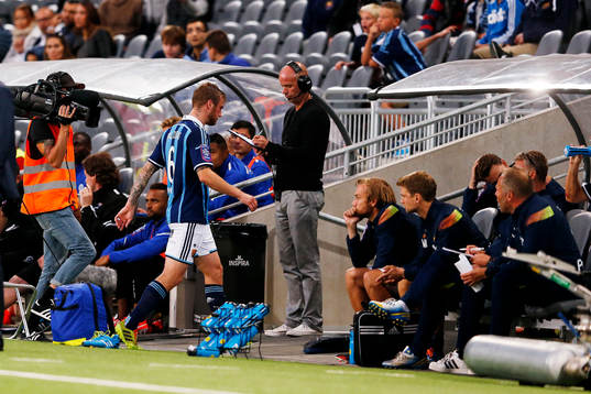 Djurgårdens Aleksander Faltsetas går av planen