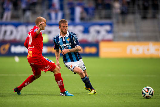 Åtvidabergs Daniel Sjölund och Djurgårdens Aleksander