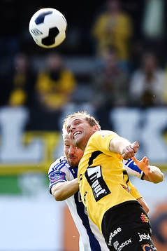 Elfsborgs Anders Svensson och IFK Göteborgs Adam Johansson