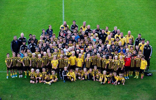 Bläddra bland fler bilder av Fotboll, IFK Hässleholm, lagbilder, u-lag