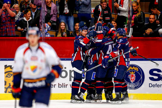 Linköpings Sebastian Karlsson jublar