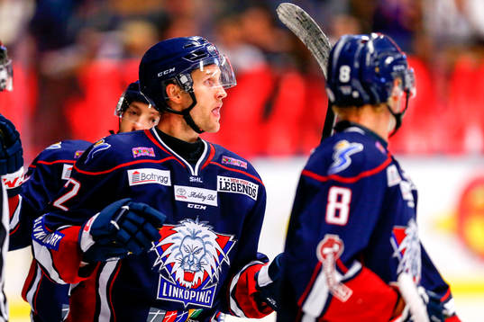 Linköpings Sebastian Karlsson jublar