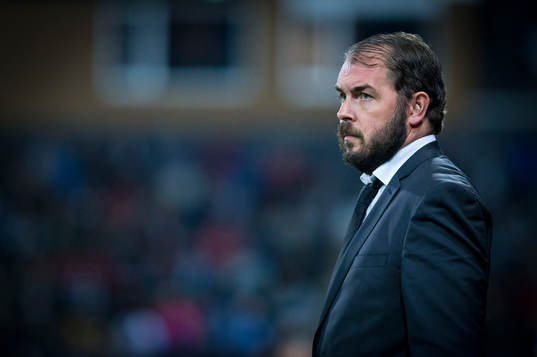 Örebros tränare Alexander Axén mellan Örebro och Kalmar