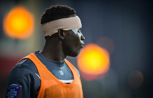 Örebros Alhassan Kamara mellan Örebro och Kalmar i