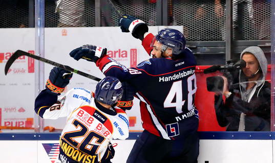 Djurgårdens David Rundqvist 0ch Linköpings Daniel Rahimi