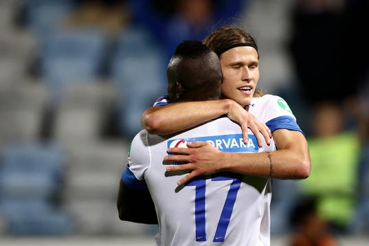 Norrköpings Arnór Ingvi Traustason och Alhaji Kamara