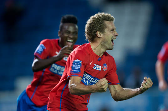 Helsingborgs Christoffer Andersson har gjort 1-0 i matchen