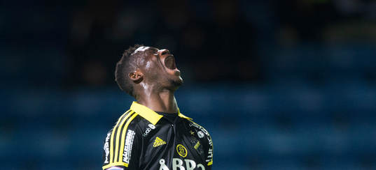 s Ibrahim Moro skriker ut sin förtvivlan i matchen i