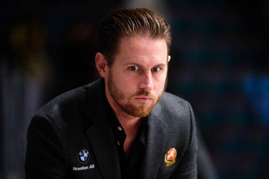 Almtunas assisterande tränare Tobias Pehrsson