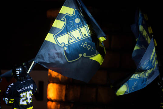 En AIK flagga