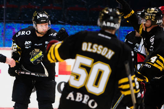 s Michael Nylander jublar