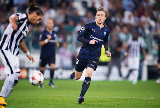s Emil Forsberg jagar bollen