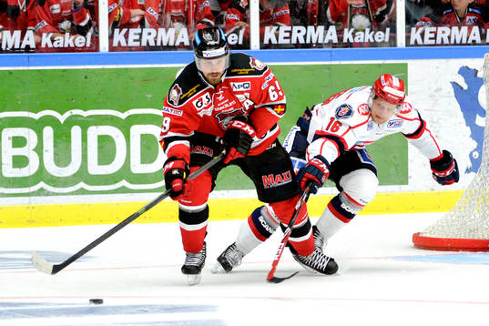 Malmö Redhawks Stefan Warg och Södertäljes Alexander