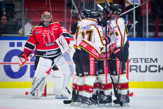 Luleås Kristian Näkyvä gör 1-2 och jublar med Per Ledin