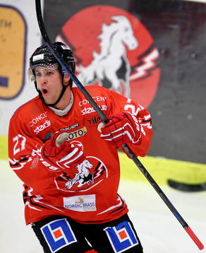 Vita Hästens nyförvärv Justin Donati jublar