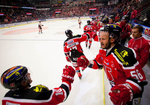 Örebros Johan Motin gör 1-1 och jublar med Johan