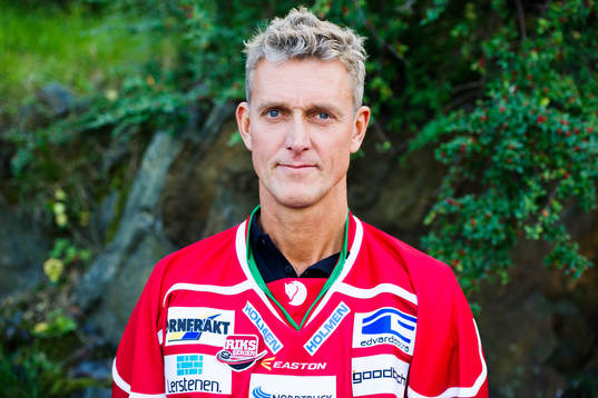 Modos tränare Mikael Nilsson
