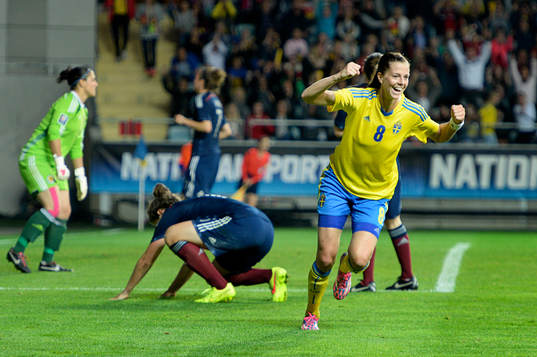 Sveriges Lotta Schelin jublar