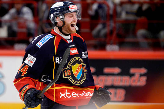 Djurgårdens Mattias Guter jublar