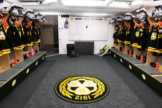 Brynäs omklädningsrum före ishockeymatchen i SHL mellan